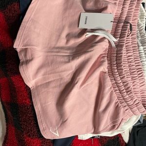 Gym shark throw on shorts!